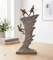 Skulptur, Ved fælles hjælp, 39 cm
