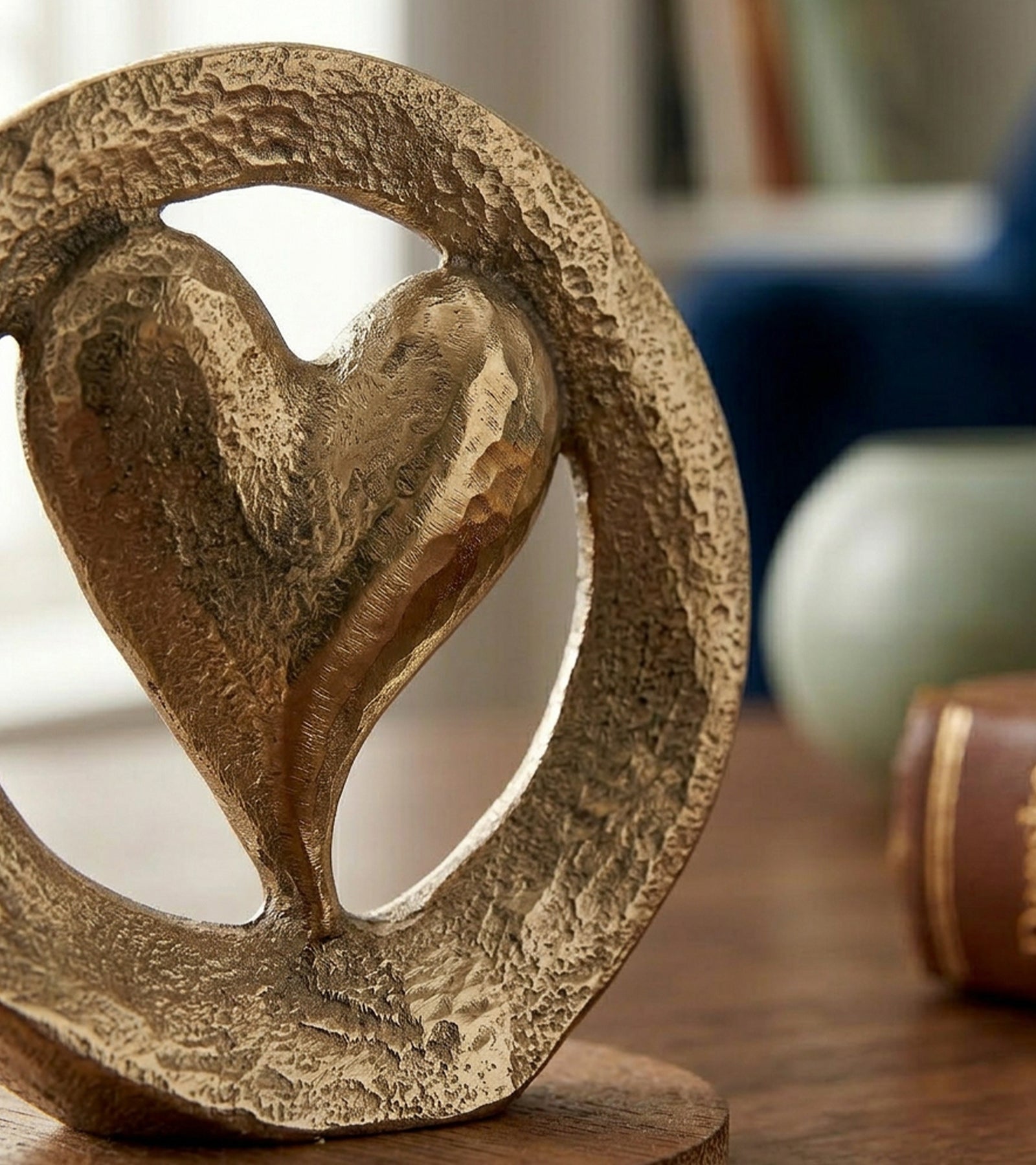 Stående Hjerte i bronze, 8 cm