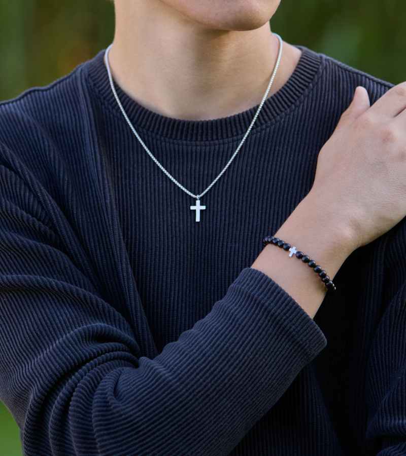 Bygabay Armbaand Med Traeperler Og Soelvkors OnlyByGrace