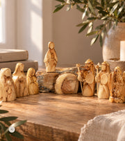 Håndskåret Påskemorgen ved graven, Oliventræ