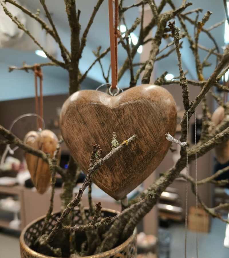 Hjerte ophæng i mangotræ bagside OnlyByGrace