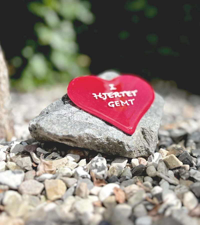 I Hjertet Gemt Roed Glashjerte OnlyByGrace