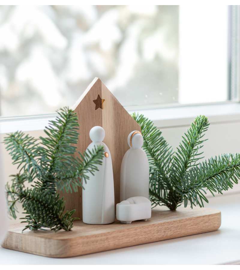 Elegant Julekrybbe i træ og porcelæn