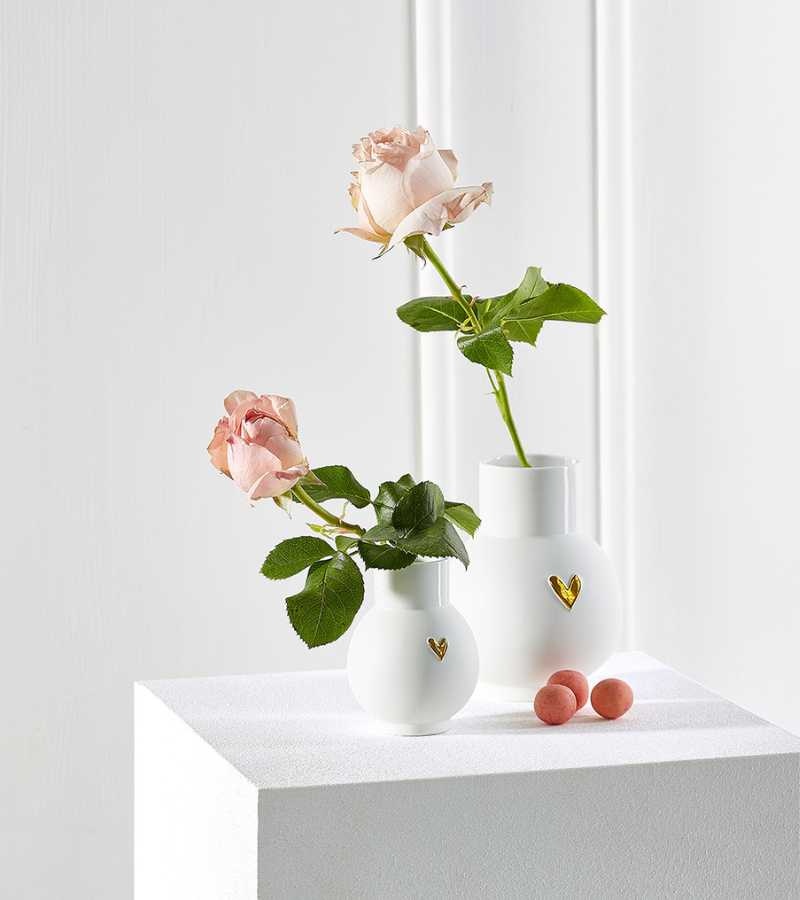 Kuglevaser med hjerte i guld OnlyByGrace