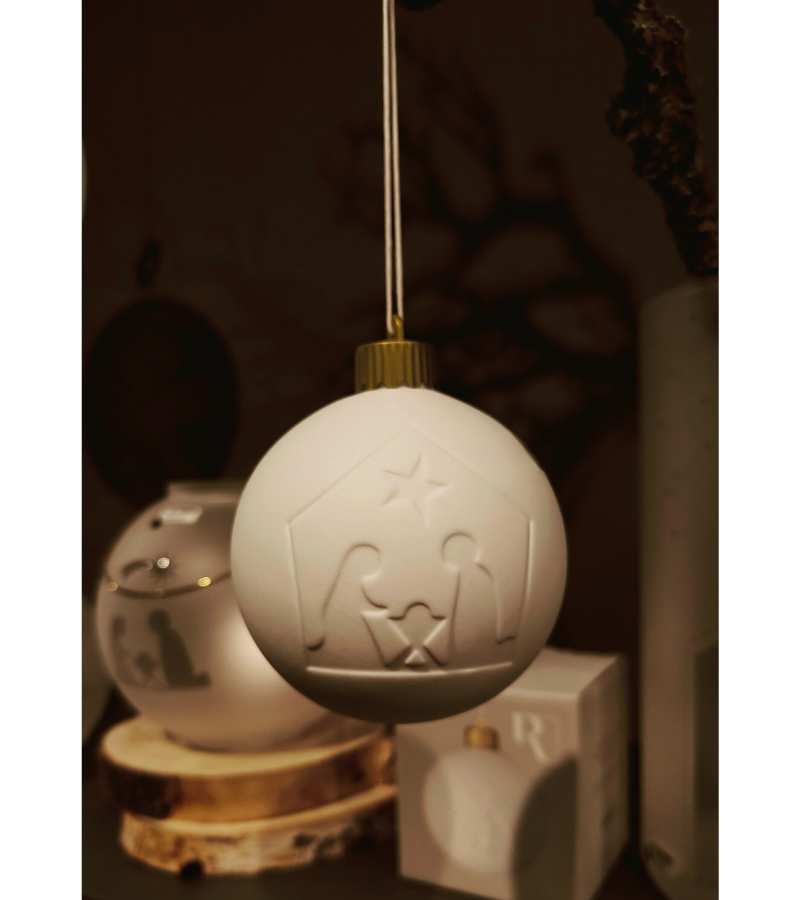 LED Julekugle med krybbespil Dia 9 cm OnlyByGrace
