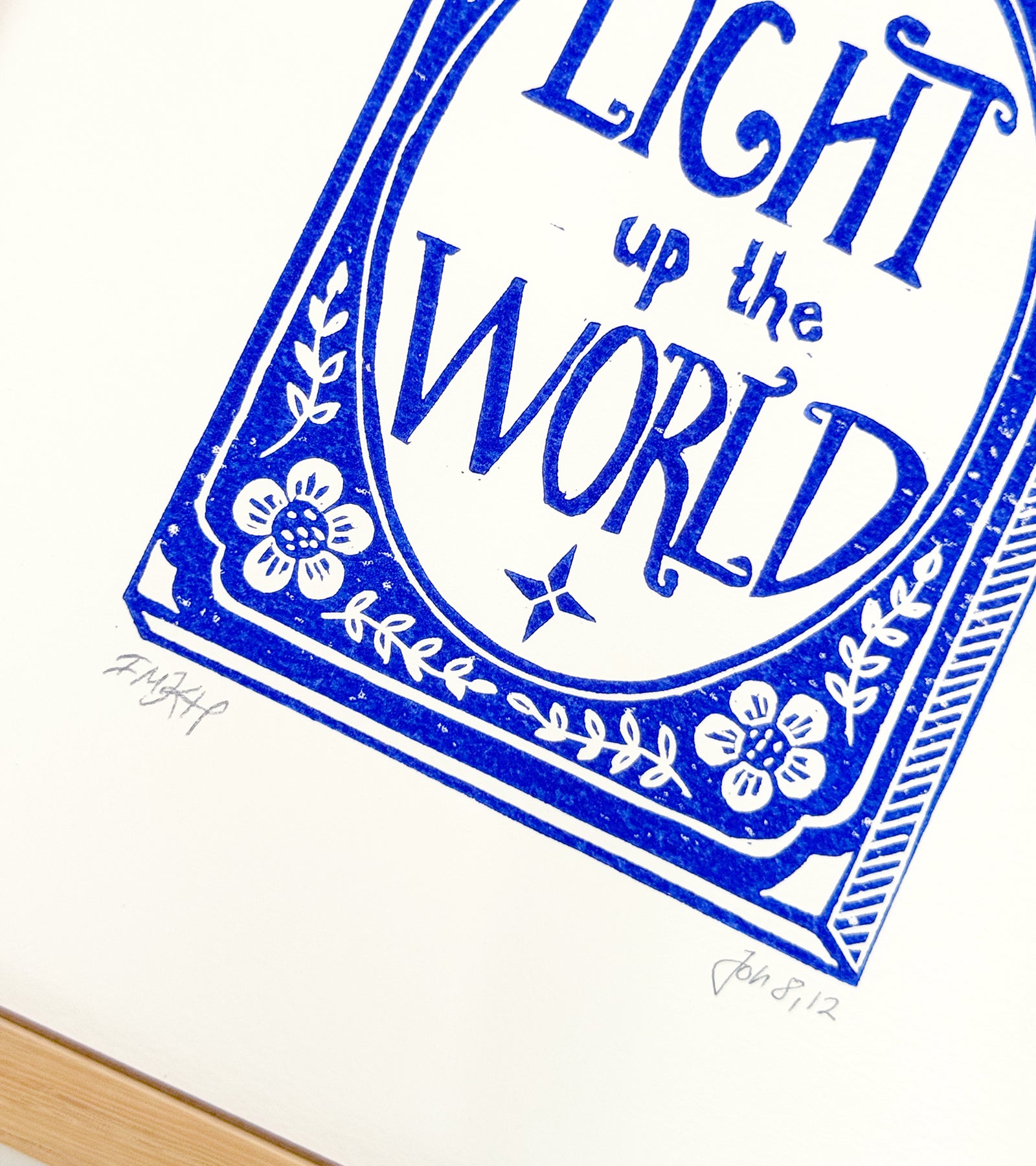 Linoleumstryk: Light up the world, A4 Plakat, Mørkeblå