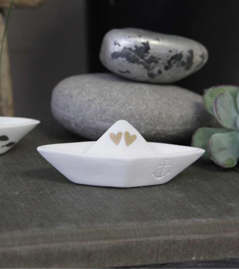 Lille porcelænsbåd med hjerter OnlyByGrace