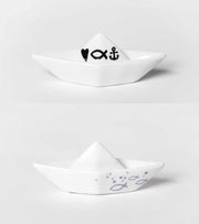 Lille porcelænsbåd med symboler OnlyByGrace