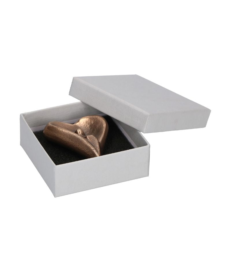 OnlyByGrace BUBE Bronzehjerte Omkredser Menneske