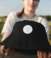 OnlyByGrace Bøllehat sort salme 23
