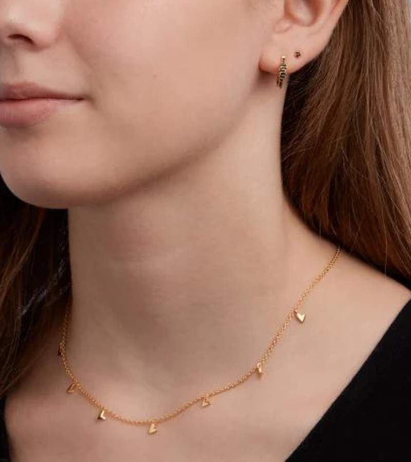 OnlyByGrace-By-Gabay-halskæde-med-8-hjerter-guld