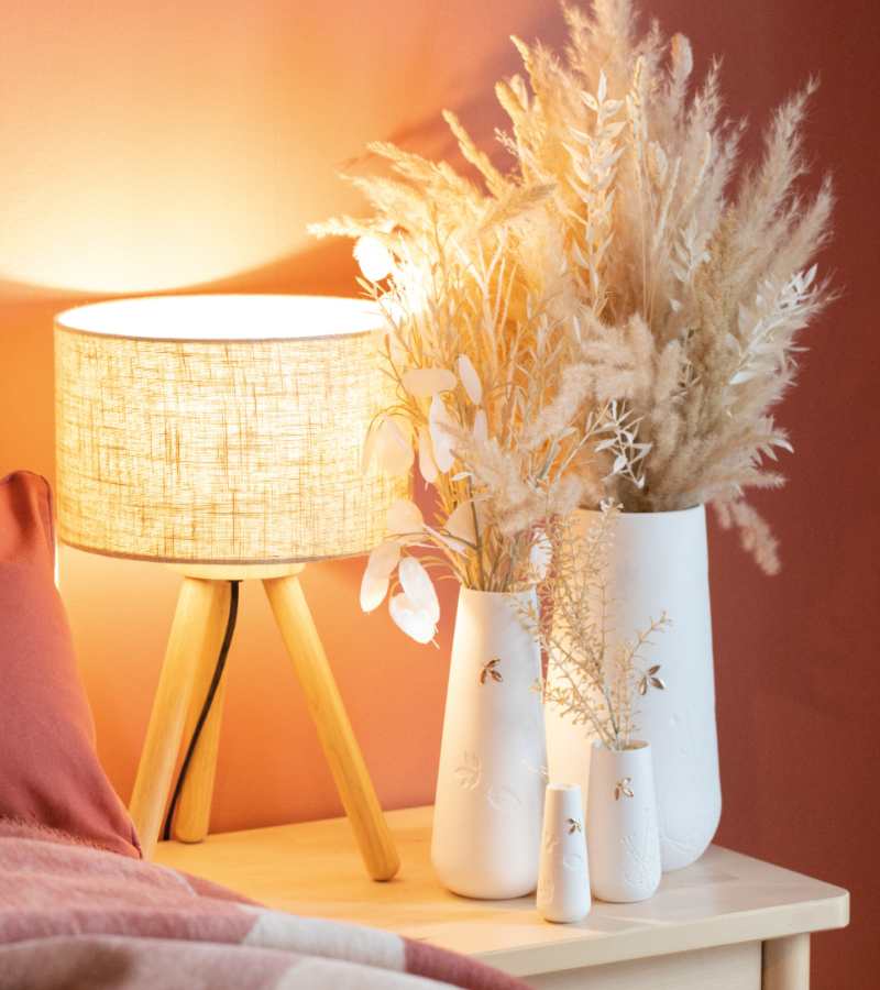 OnlyByGrace Fine hvide Vaser med guldblade