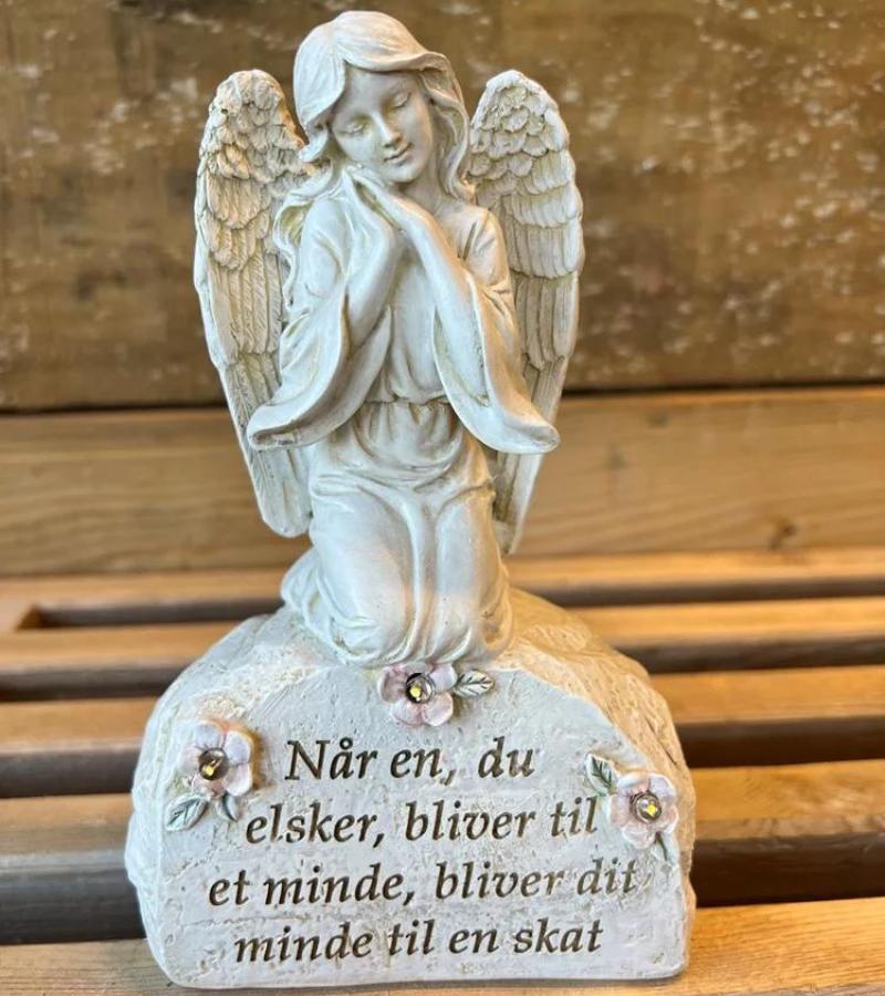 OnlyByGrace Gravpynt Engel når en du elsker Solceller