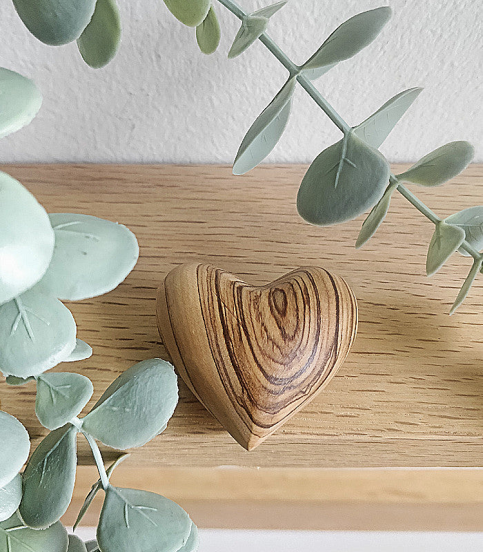OnlyByGrace Hjerte Olivewood