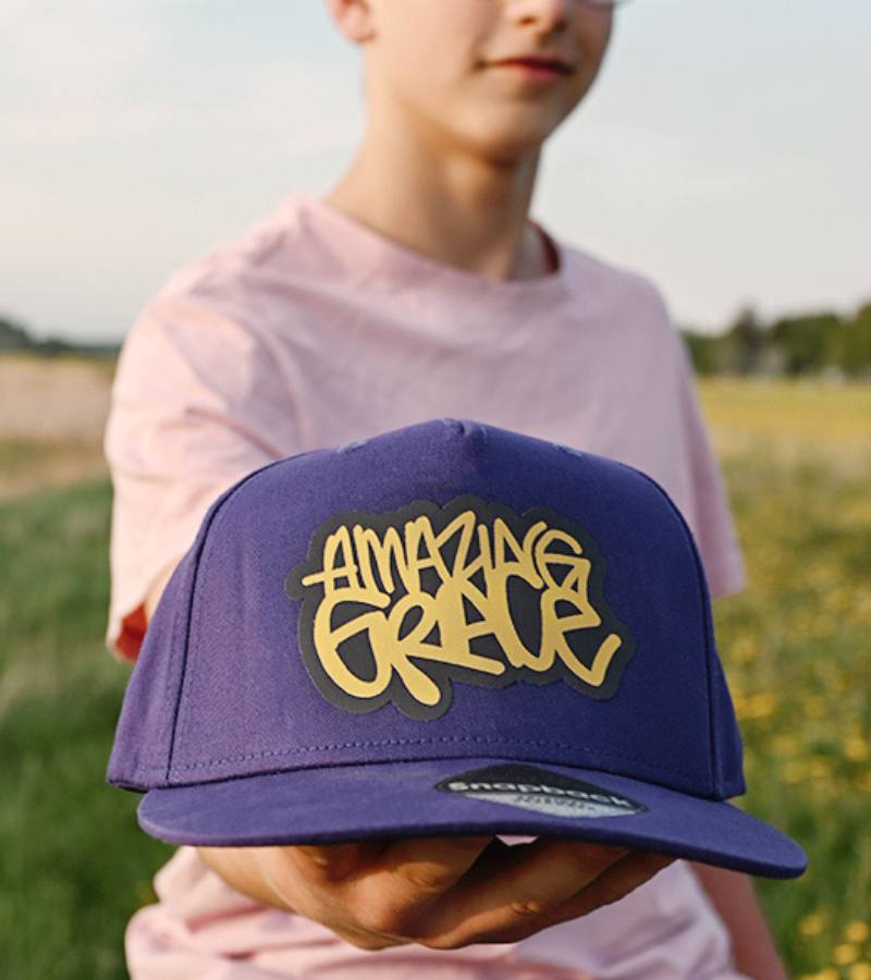 OnlyByGrace Kasket Amazing grace lilla