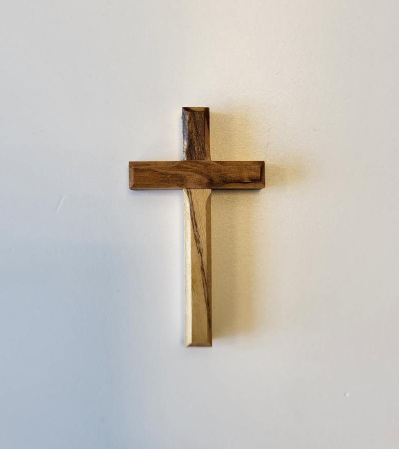 OnlyByGrace Kors i oliventræ