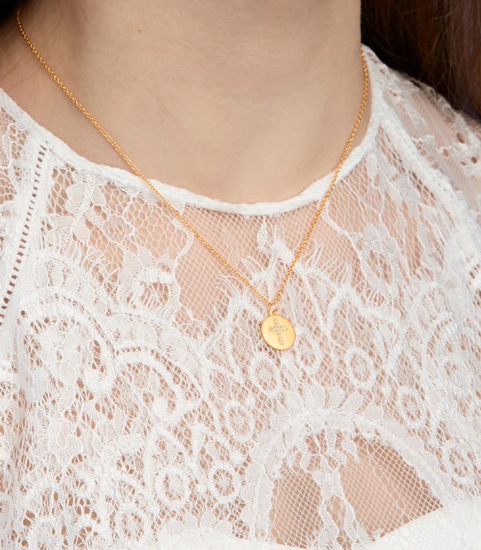 OnlyByGrace Kors medaljon guld