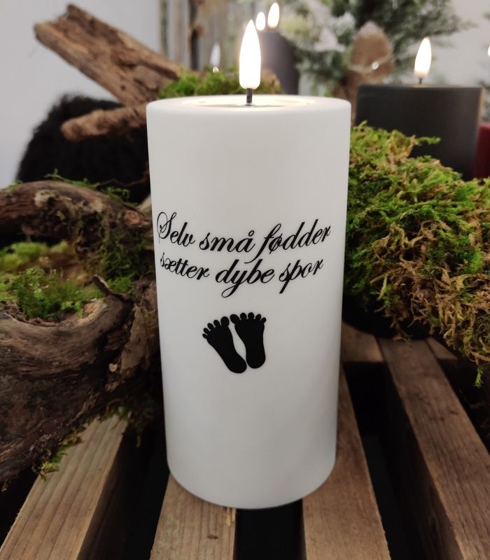 OnlyByGrace LED gravlys Selv små fødder DeluxeHomeArt
