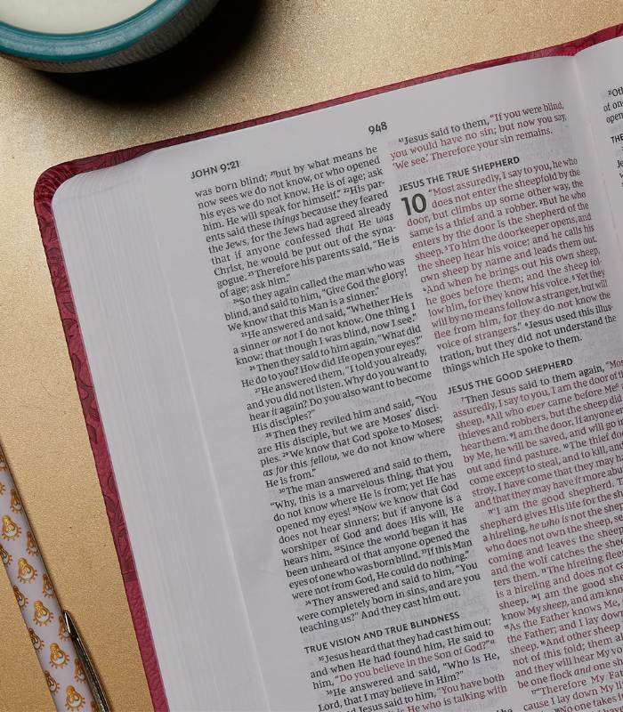 OnlyByGrace NKJV bibel winered john