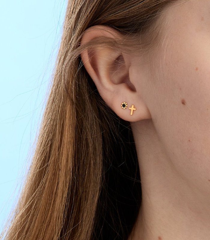 OnlyByGrace-OnlyByGrace Ørestikker enkel kors guld
