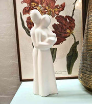 OnlyByGrace Skulptur porcelæn Ny familie