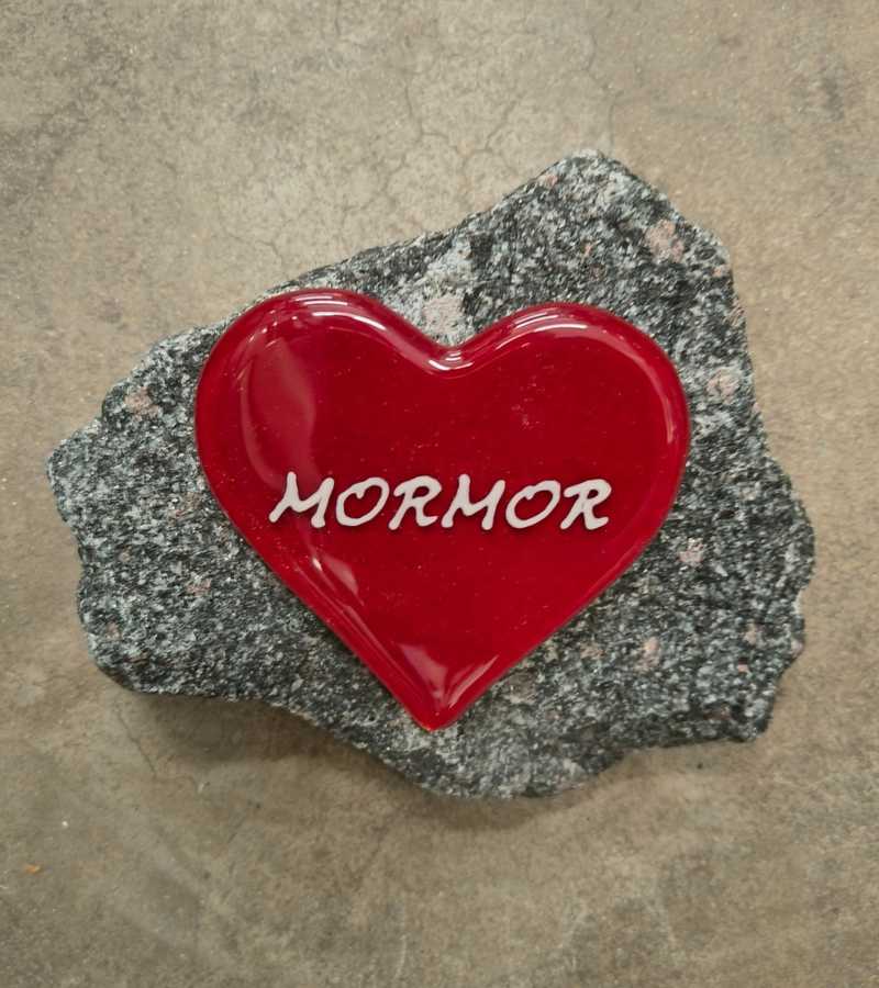 OnlyByGrace gravsten glashjerte rød mormor