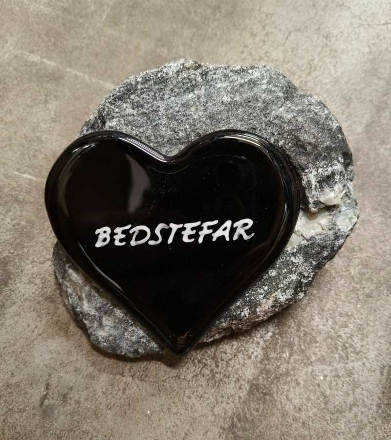 OnlyByGrace gravsten glashjerte sort bedstefar