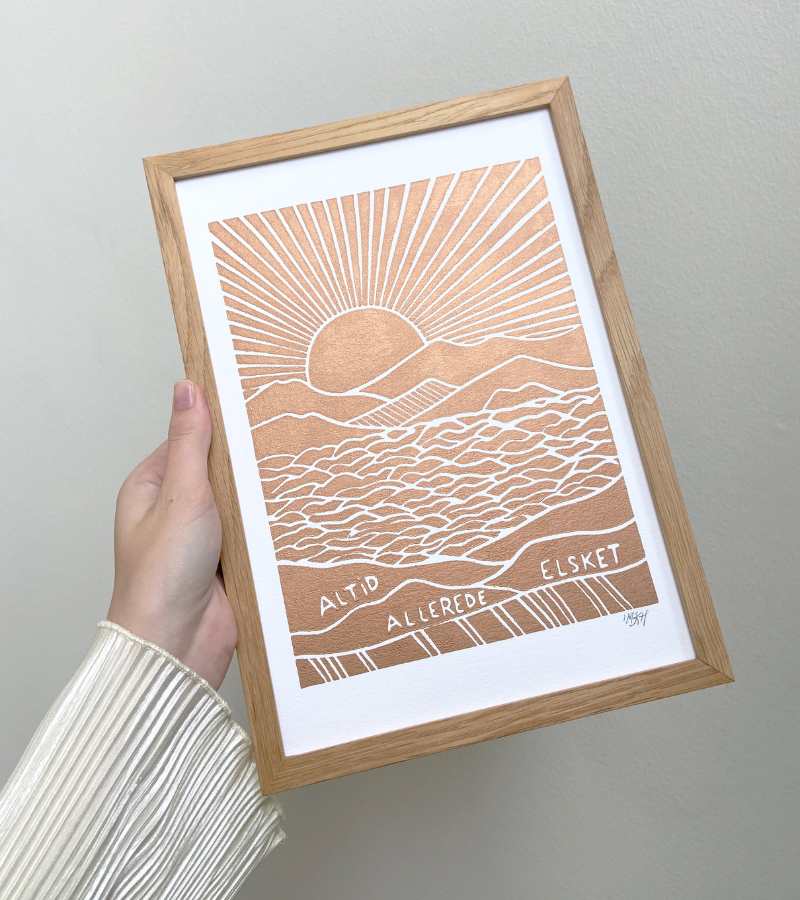OnlyByGrace Linoleumstryk Altid Allerede Elsket A4 Plakat Kobber