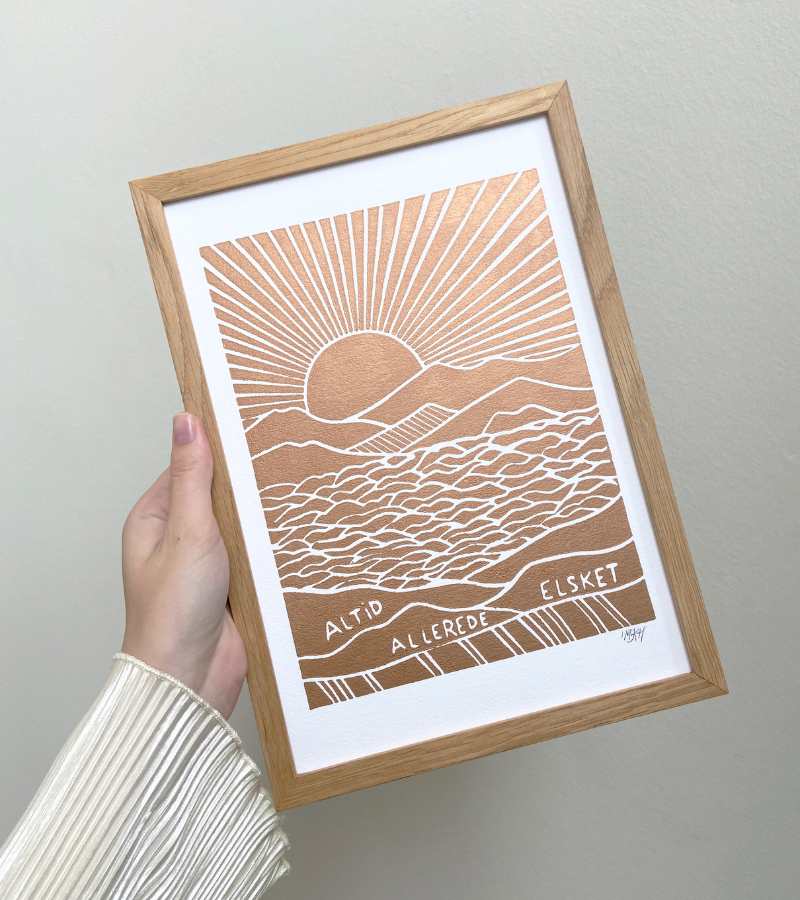 OnlyByGrace Linoleumstryk Altid Allerede Elsket A4 Plakat Kobber
