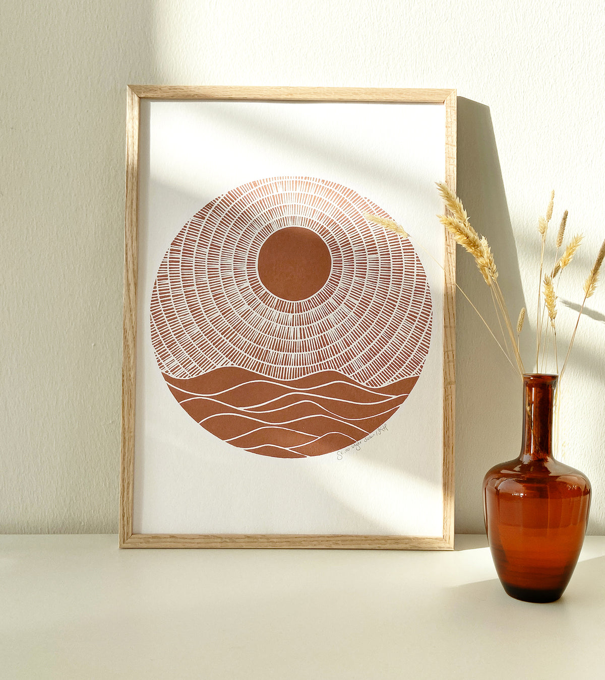 Linoleumstryk, Se nu stiger solen, BrunOkker, A3