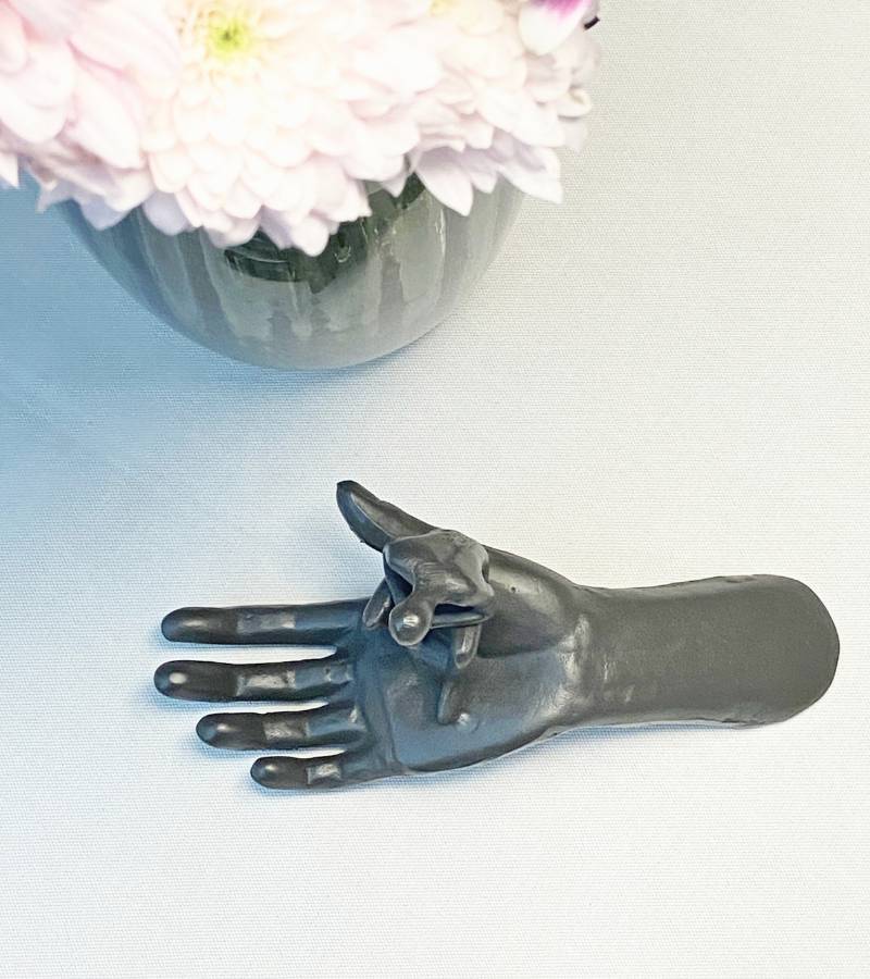 OnlyByGrace Skulptur Ledet På Vej Gilde