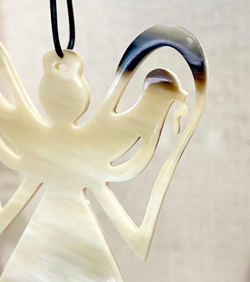 OnlyByGrace hornvarefabrikken engel med fredsdue