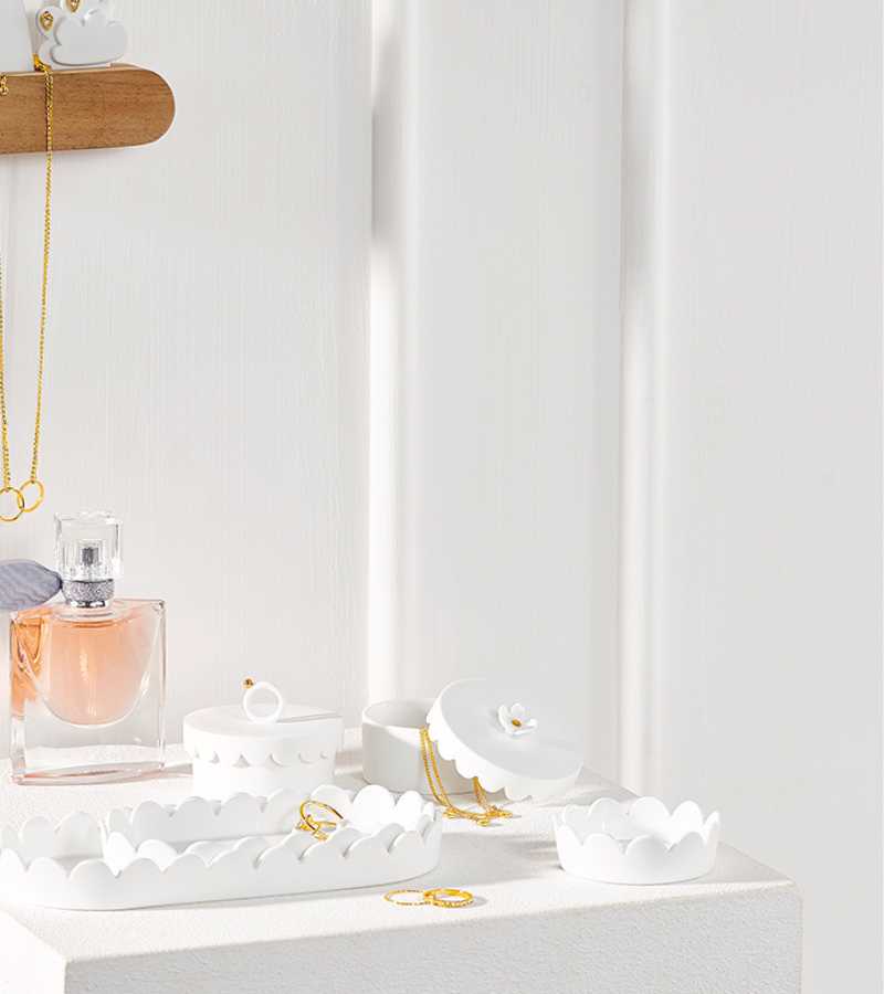 Räder smykke skål blomst OnlyByGrace