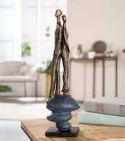 Skulptur Par Med Ryggen Til Hinanden 38cm OnlyByGrace