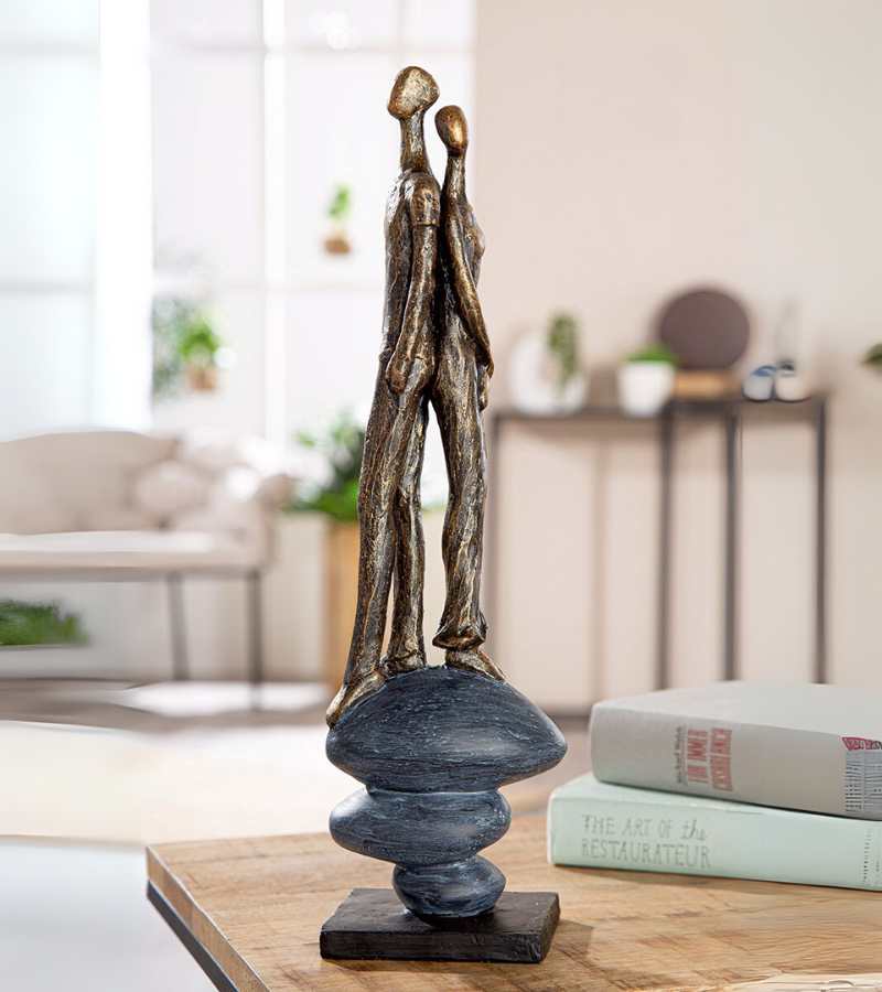 Skulptur Par Med Ryggen Til Hinanden 38cm OnlyByGrace