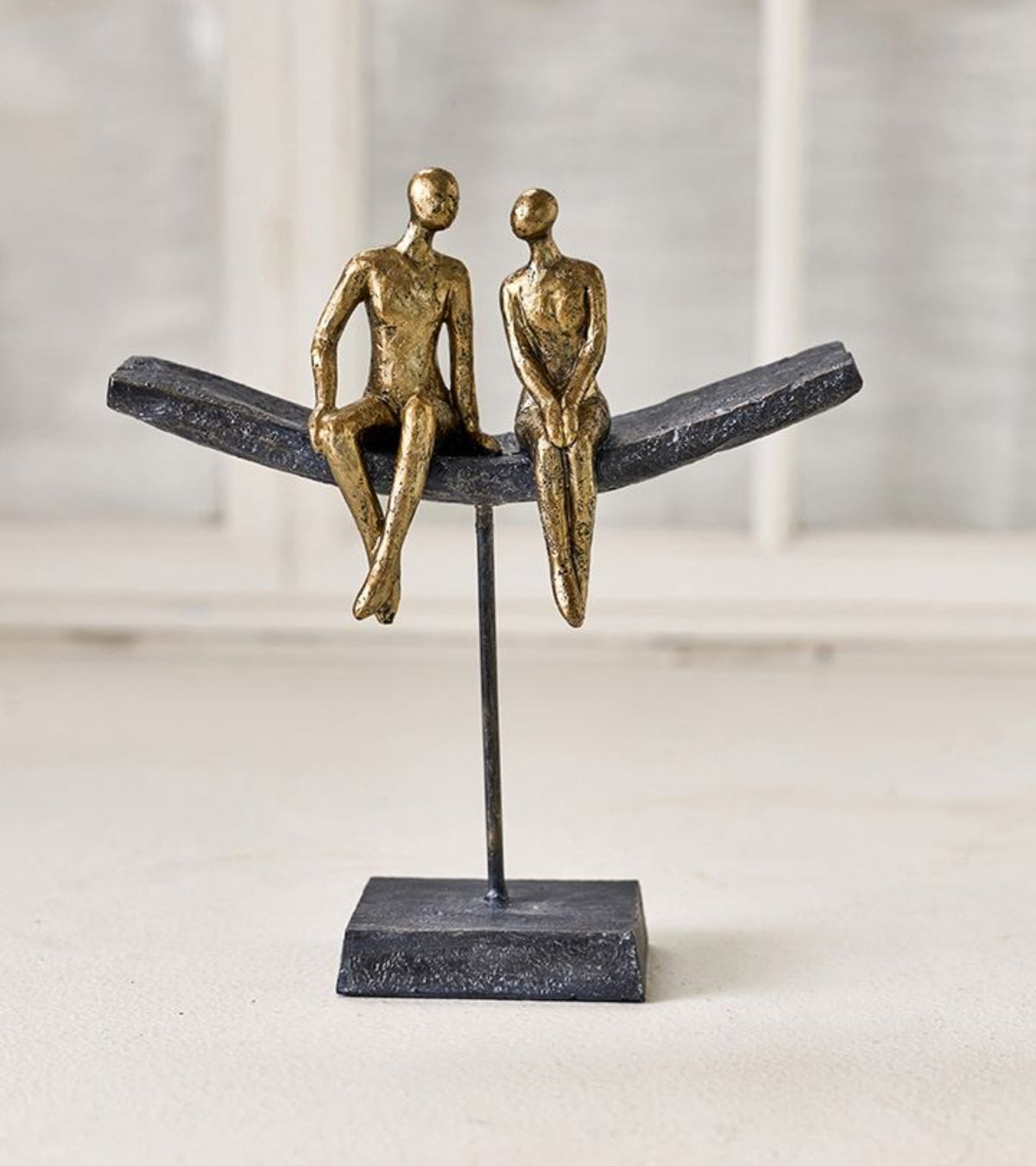 Skulptur, Siddende par, 27 cm, Guld