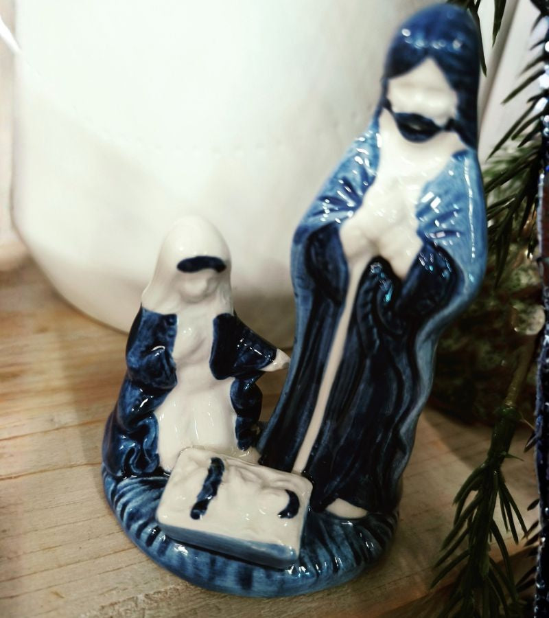 klassisk julekrybbe porcelæn OnlyByGrace